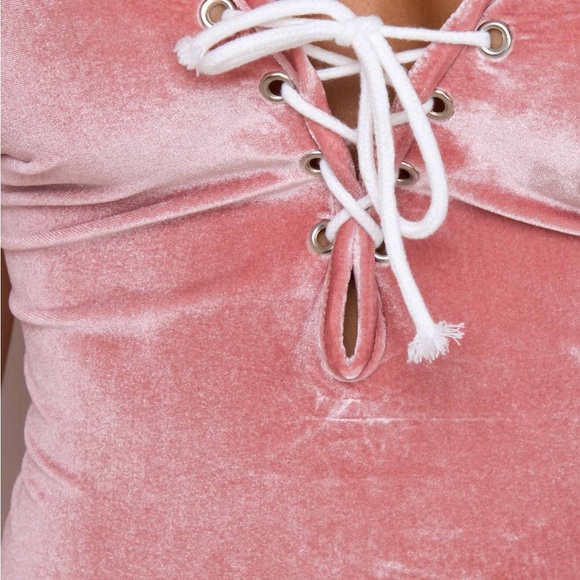 Princess Polly Third Throne Blush Velvet Bodysuit - Picture 5 of 5